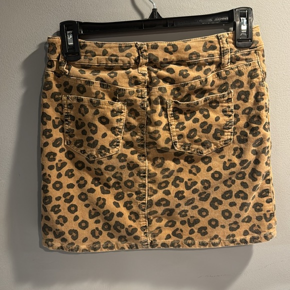 Cheetah print corduroy skirt - Picture 6 of 11